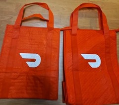 Set of 2 Doordash Insulated Food Bag Delivery Takeout Red Zip Up Top 15x13x9.5”