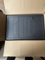 -Cambro cam go box black top loading food pan carrier with cup holders