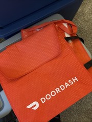 Hot Pizza Delivery Bag 19x19x6 Doordash With Carry Straps (L) x2 & Tote Bag x1