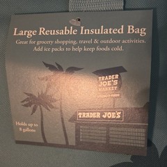 Trader Joe’s Large Reusable Insulated Food Pan Bag Blue Holds Up To 8 Gallons