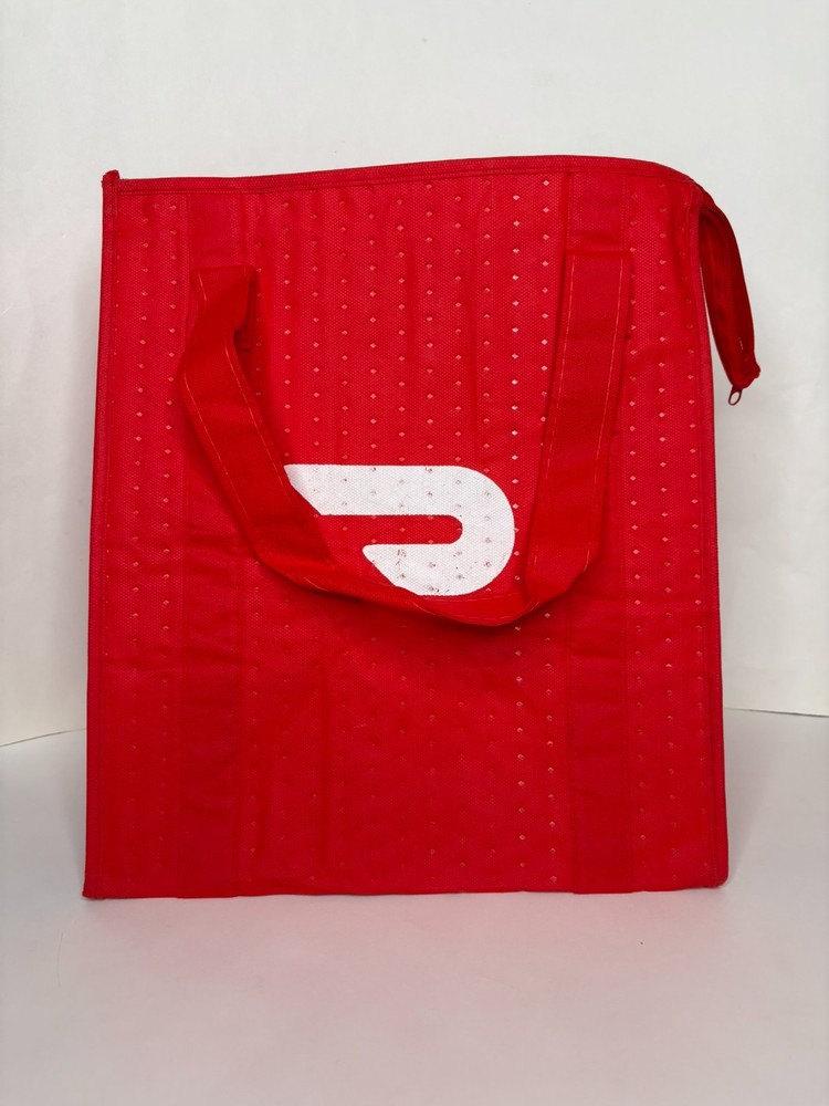 DoorDash Insulated Food Delivery Tote Bag Red Zip Closure Carry Bag