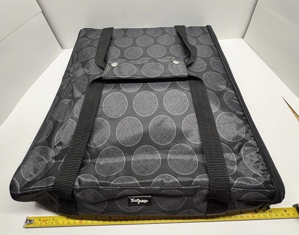Thirty One Insulated Bag. Gray Dots On Black Pizza Box Casserole Style Picnic