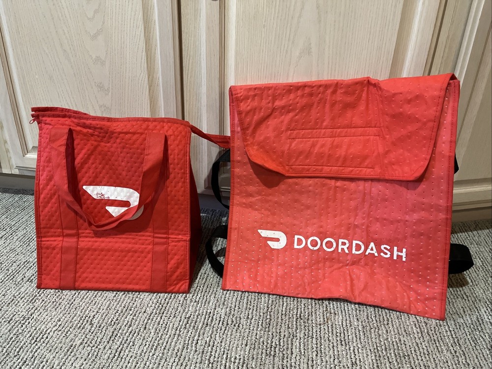 DoorDash Insulated Delivery Bags Set – Standard and Pizza Bags — 1-Owner!