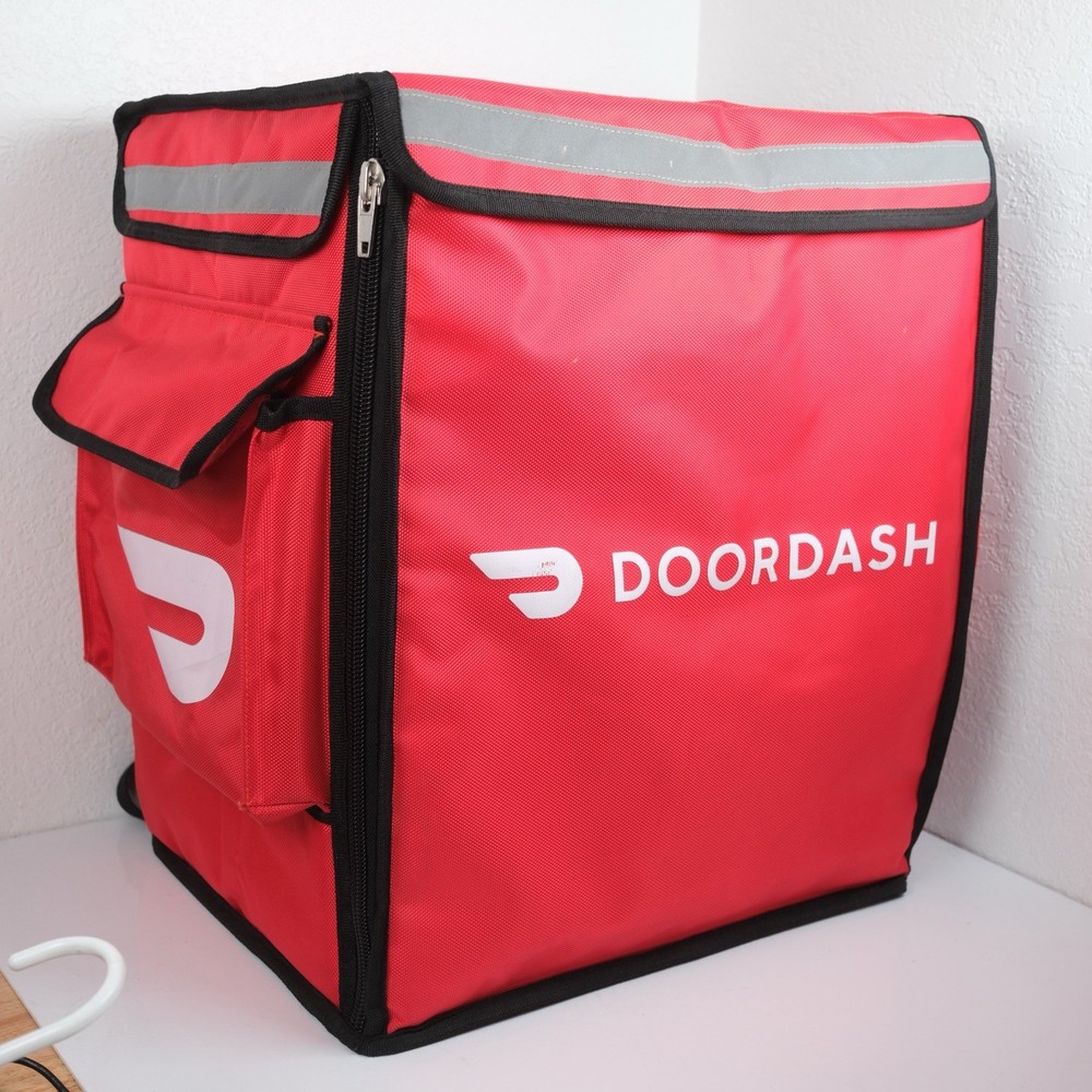 DoorDash Insulated Delivery Backpack Thermal Cooler Shelf Food Bag Red Staff