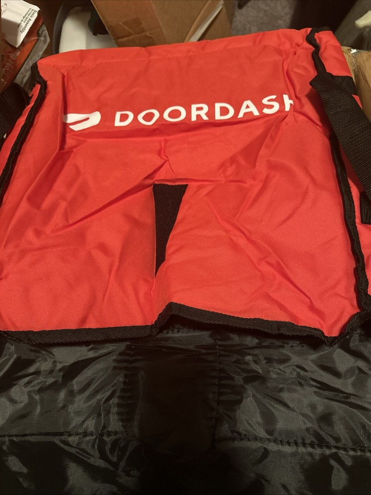 5-DoorDash Insulated Hot Pizza Bag Red With Handles 19” X 18.75” X 4.75” DDH079