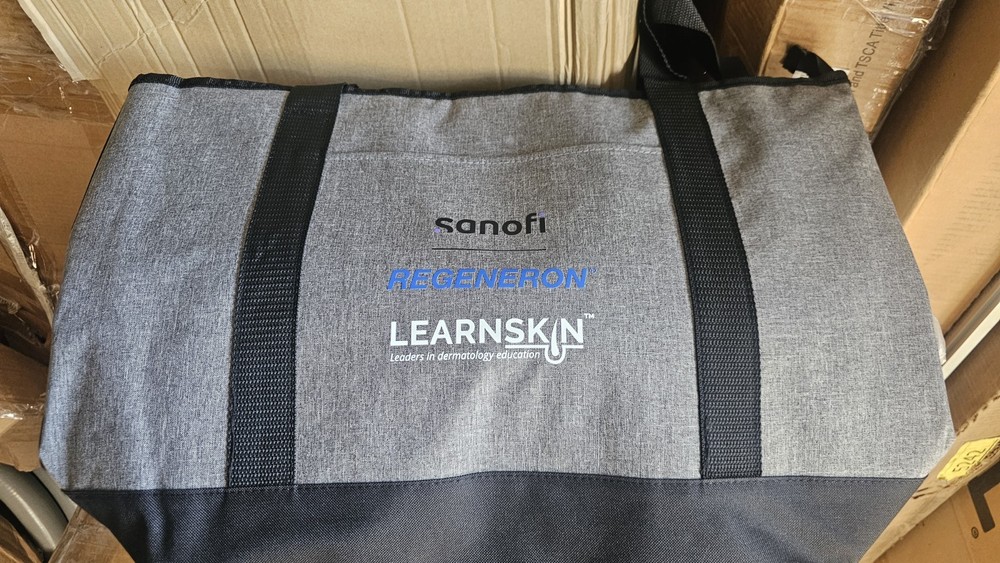 New Insulated Tote Bag Grey/Black With Pocket 22″ x 15″